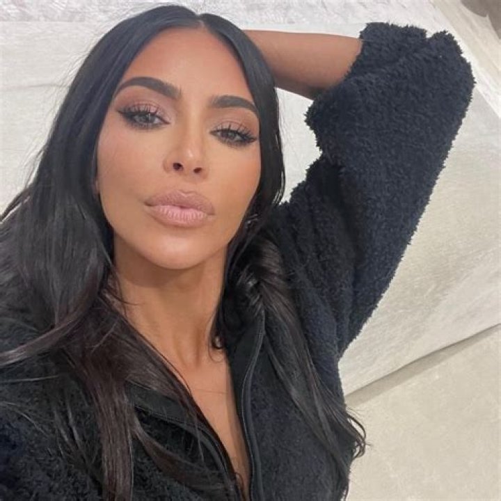 10 of Kim Kardashian's BEST selfies