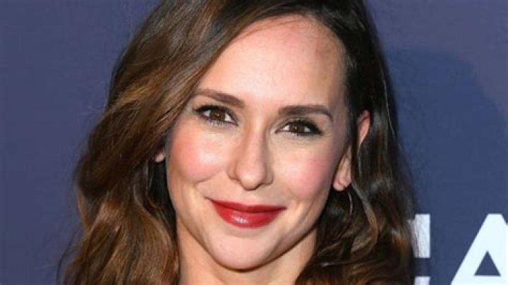 9-1-1 star Jennifer Love Hewitt shares very rare post about daughter with heartwarming photo