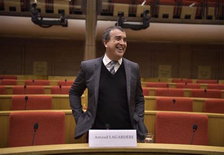 About Arnaud Lagardère’s Wealth