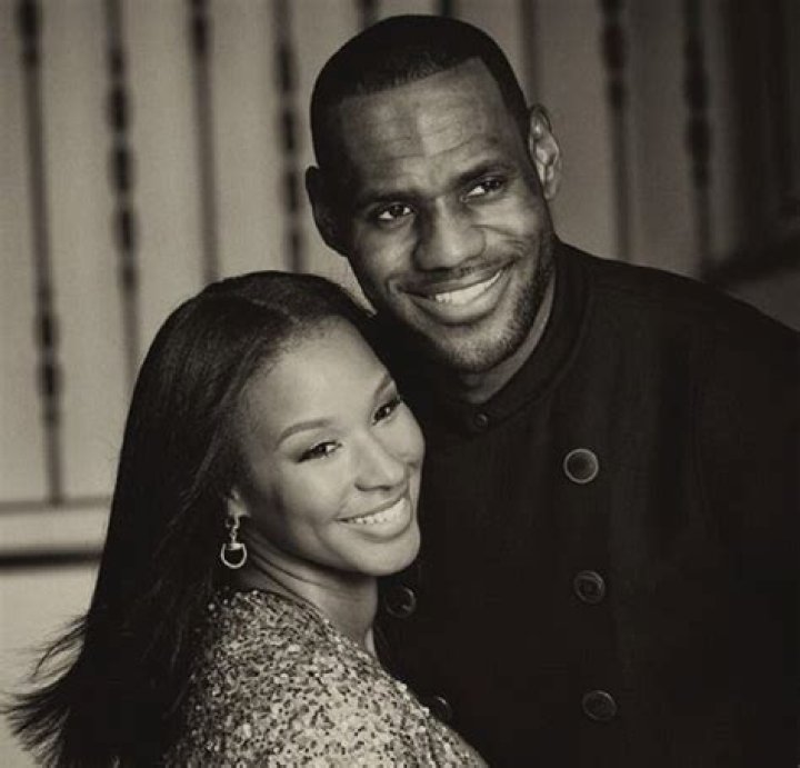 About Savannah James: Net Worth, Age, Husband, Children, & Biography