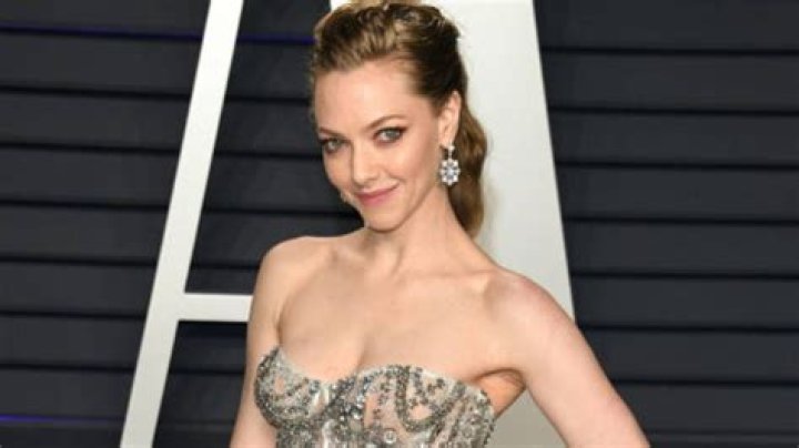 Amanda Seyfried is unrecognizable in surprising close-up - and fans are in disbelief over photo