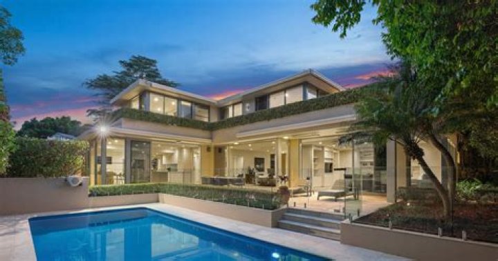 Bellevue Hill house that sold for $11.25m in October 2021 sells for $12.46m at auction