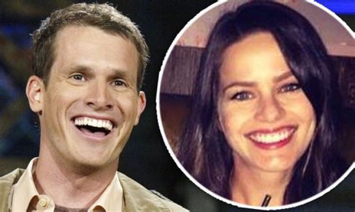 Carly Hallam – Bio, everything you should know about Daniel Tosh’s wife