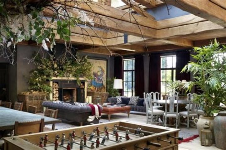 Celebrity home: Inside Superdry co-founder Julian Dunkerton's incredible Cotswolds mansion