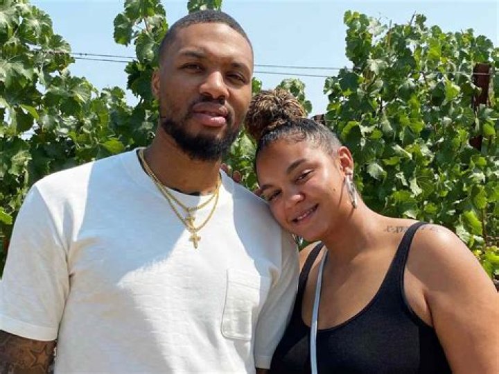 Details about Damian Lillard and His Spouse