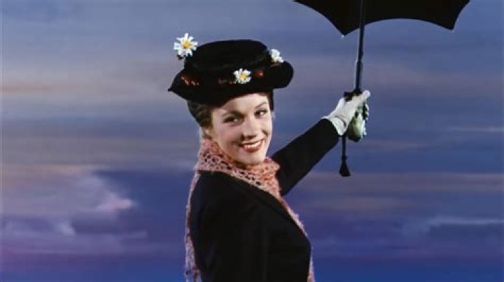 Dick Van Dyke on working with Julie Andrews in 'Mary Poppins': 'She was so patient with me'