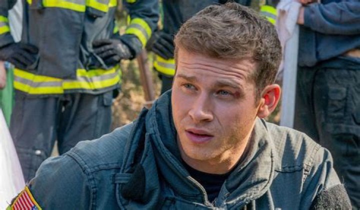 Does Karen Die In 911? Is Karen Leaving On 911?