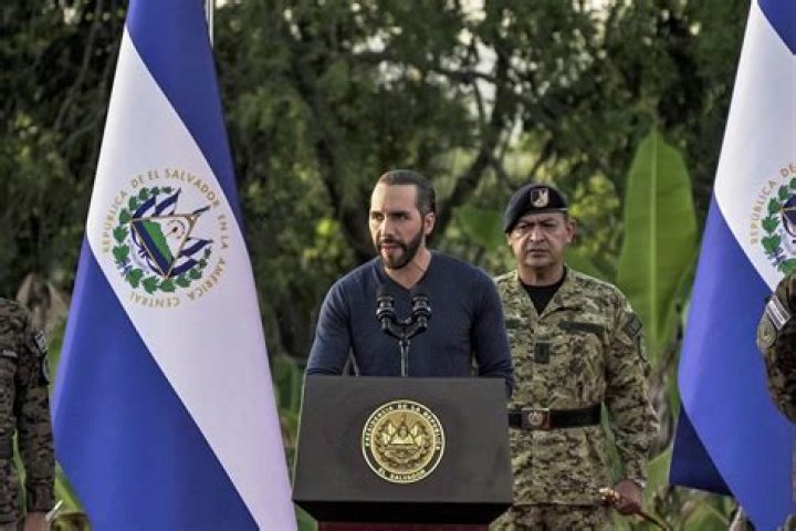 El Salvador's Nayib Bukele takes his presidential reelection campaign beyond the country's borders