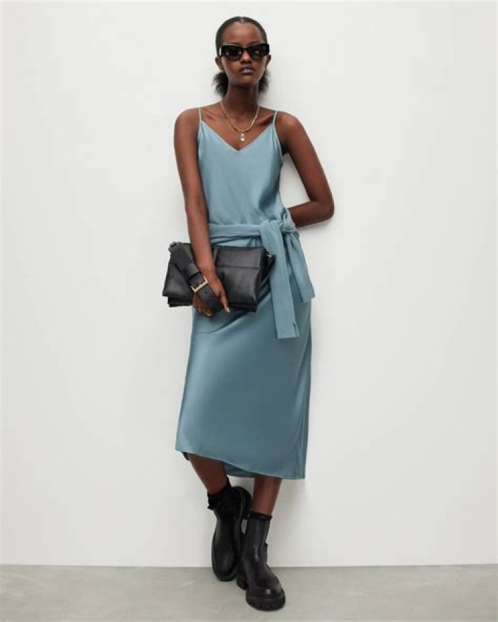 Frankie Bridge amazes in the most flattering slinky silk dress