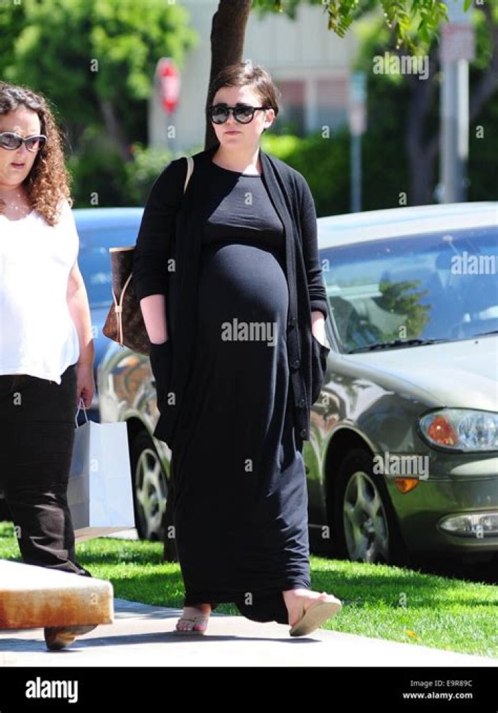Ginnifer Goodwin pregnant expecting first child with fiancé Josh Dallas