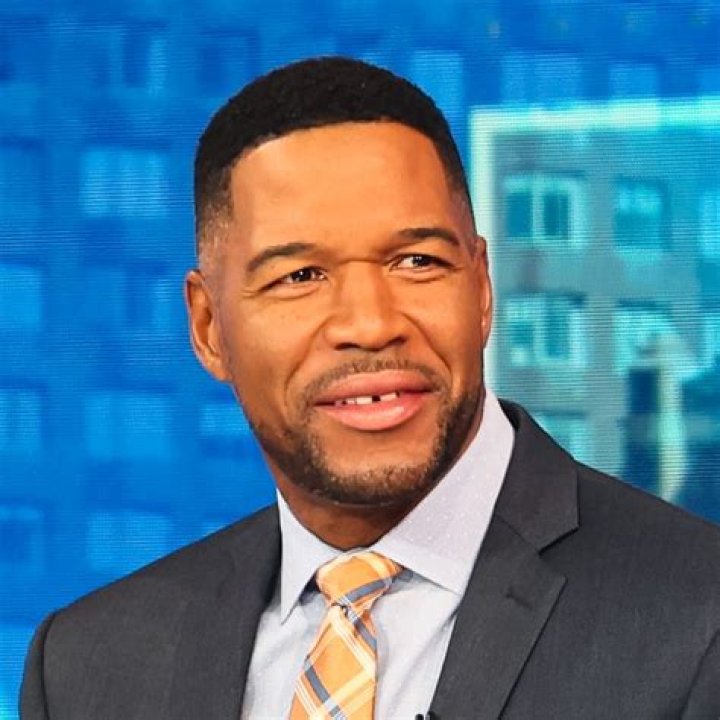 GMA's Michael Strahan defends Tom Brady with new video - fans react