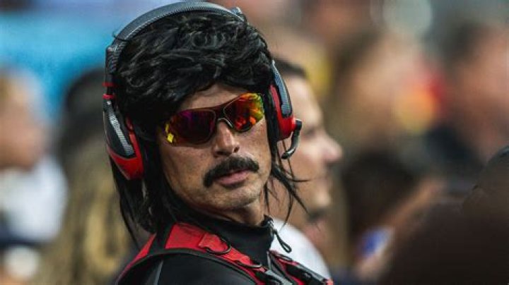 Guy Beahm, Dr. Disrespect – Bio, Woman, Real Face, Age, Height, Cheating