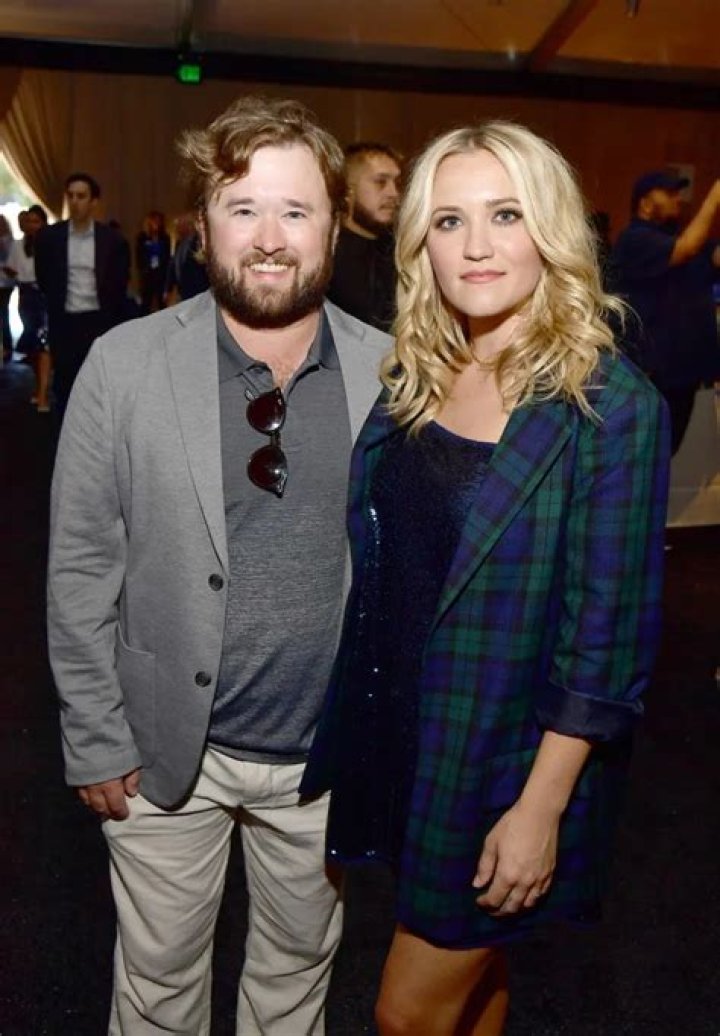 Haley Joel Osment Sister, Wife, Height, Weight, Gay Where Is He Now?
