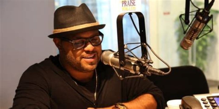 Israel Houghton Net Worth