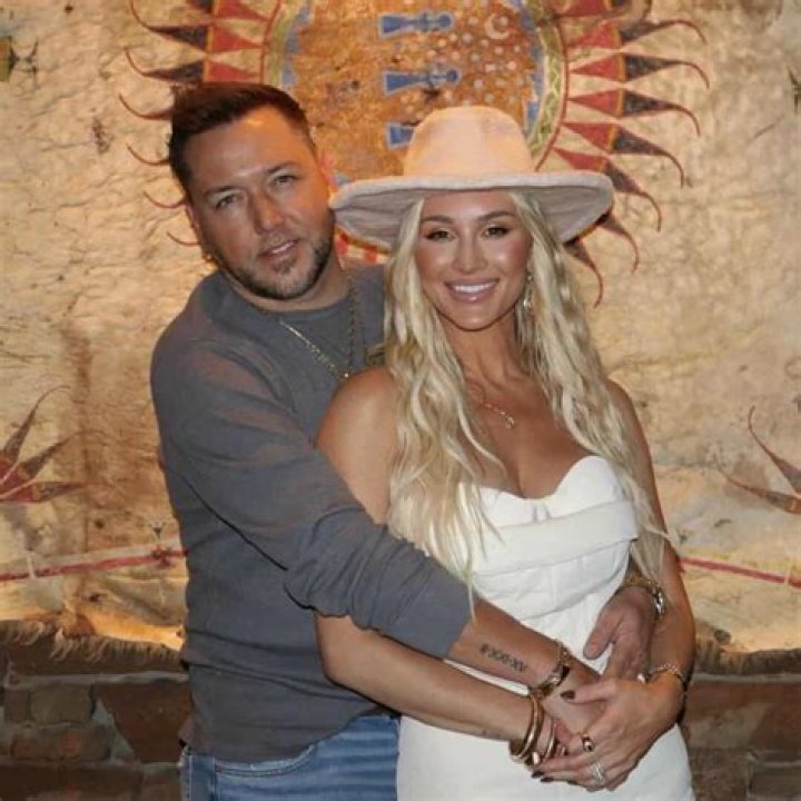 Jason Aldean- Wiki, Age, Height, Net Worth, Wife, Ethnicity