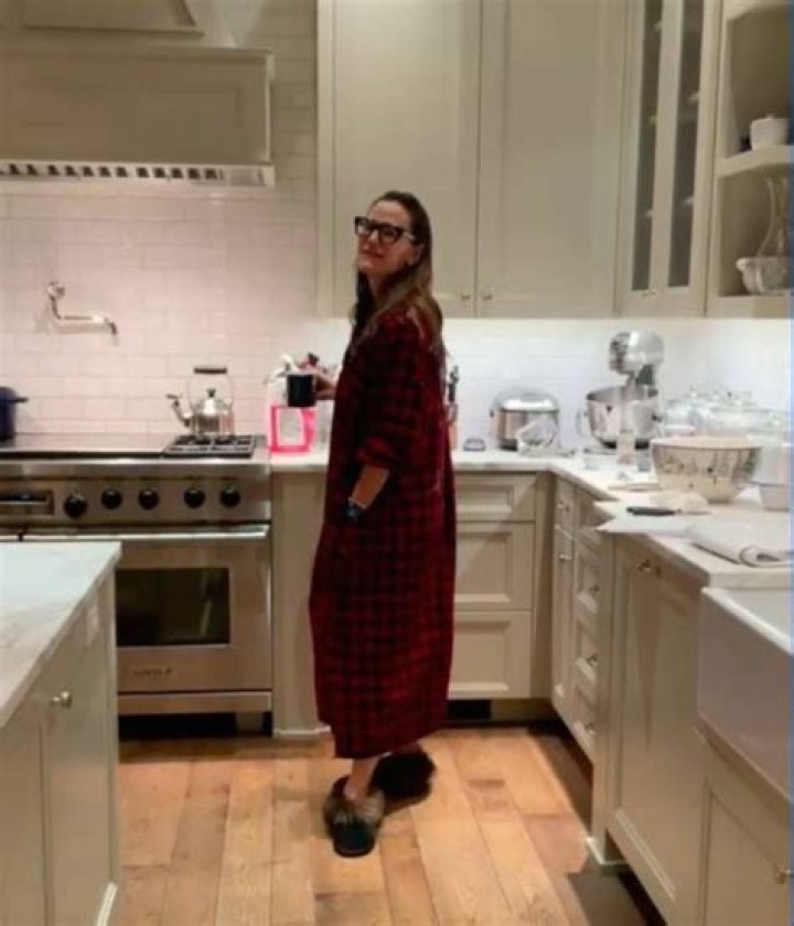 Jennifer Garner just took loungewear to a whole other level - and fans love her for it!