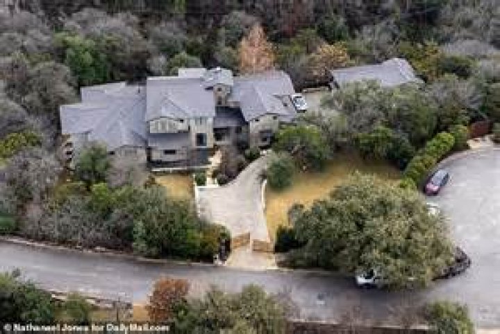 Jennifer Garner’s tropical fish tank inside $7.6million home is out of this world