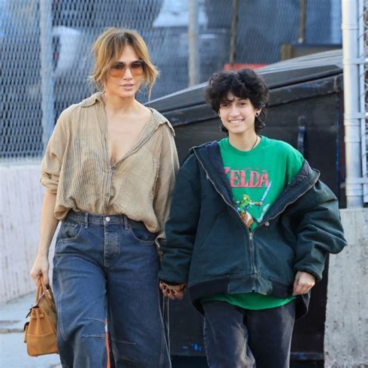 Jennifer Lopez's daughter Emme showcases green hair transformation with edgy new look