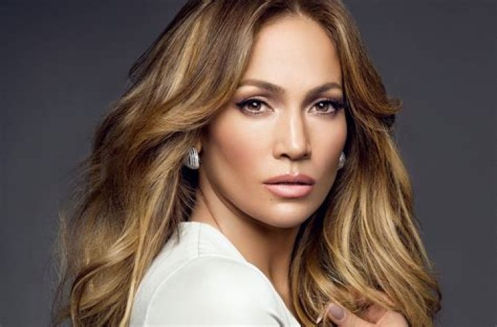 Jennifer Lopez - Biography