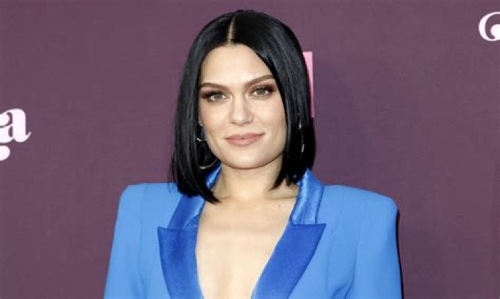 Jessie J Bio, Age, Parents, Siblings, Husband, Height