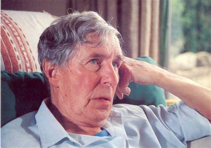 Joe Tippett | Biography, Age, Net Worth, Relationship, Career