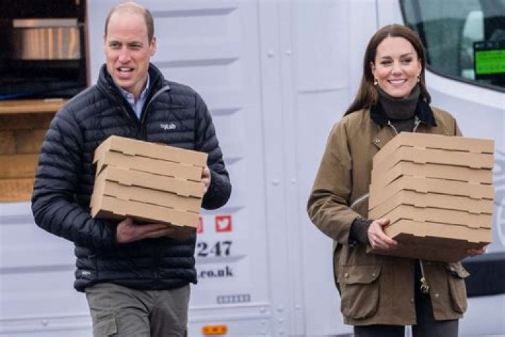 Kate Middleton and Prince William's Christmas card has fans saying the same thing