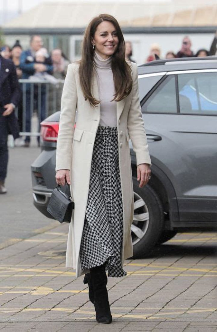 Kate Middleton is a style queen in £20 Zara skirt and the boldest knee-high boots
