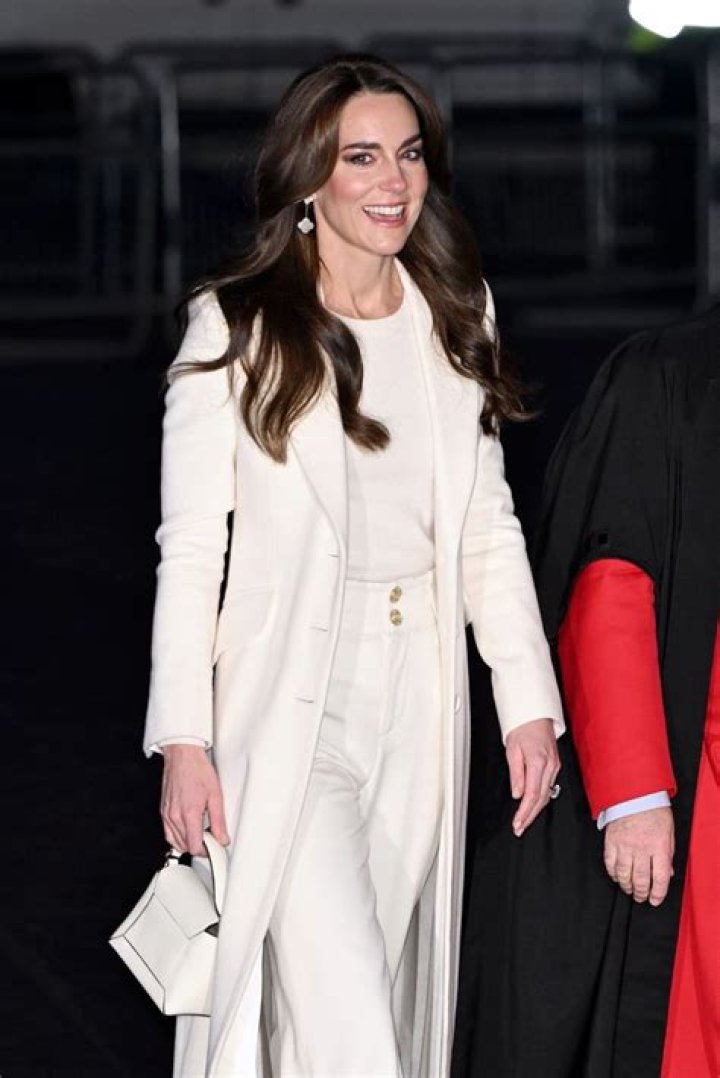 Kate Middleton is so stunning in designer festive ensemble and movie star blowdry