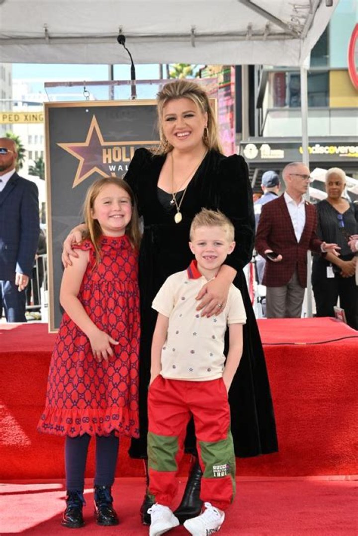 Kelly Clarkson makes diet confession as she opens up about personal life at home with her children
