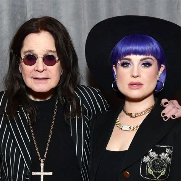 Kelly Osbourne defends friend Kim