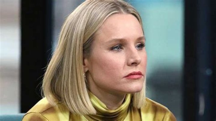 Kristen Bell’s stark warning to Russell Brand on set surface amid rape allegations