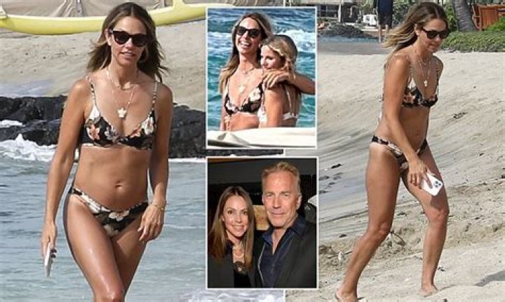 Lara Spencer's bikini-clad selfie will transport you back to summer