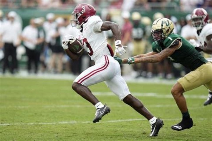 Lightning halts play with No. 10 Alabama trailing South Florida 3-0 in second quarter