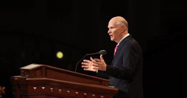 Lo que el élder Renlund dijo en la conferencia general de octubre de 2022