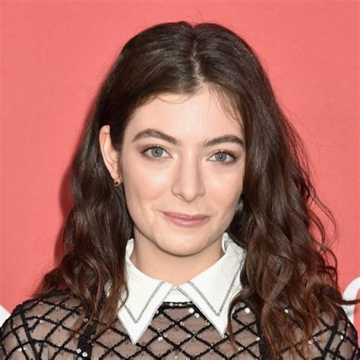Lorde – Biography, History, Age, Weight, Height, Relationships