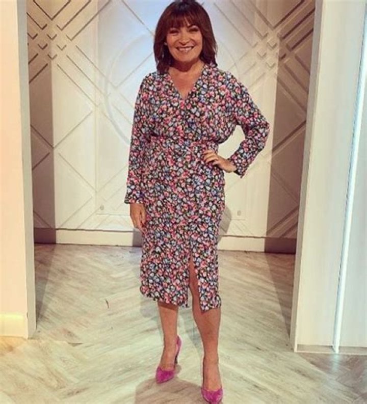 Lorraine Kelly just stepped out in the neon floral Zara dress everybody wants