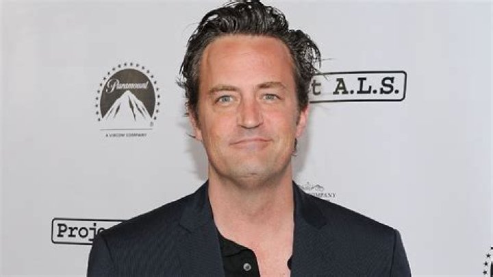 Matthew Perry had a crush on a Friends co-star — but she turned him down