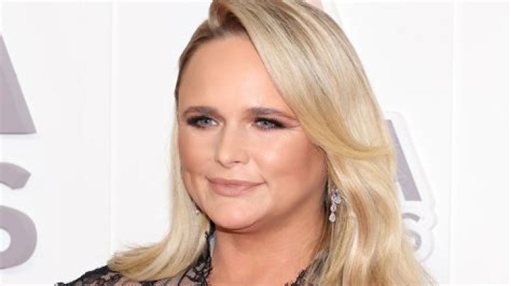 Miranda Lambert drives fans wild with unexpected new look