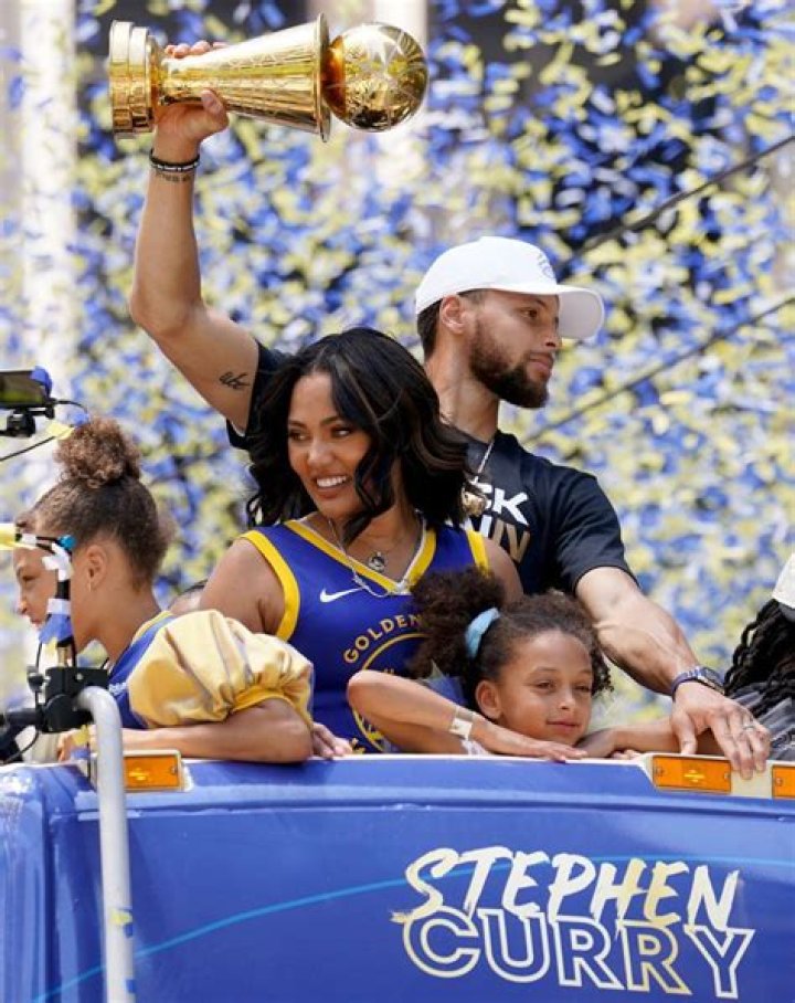 NBA star Steph Curry faces heartbreaking family news