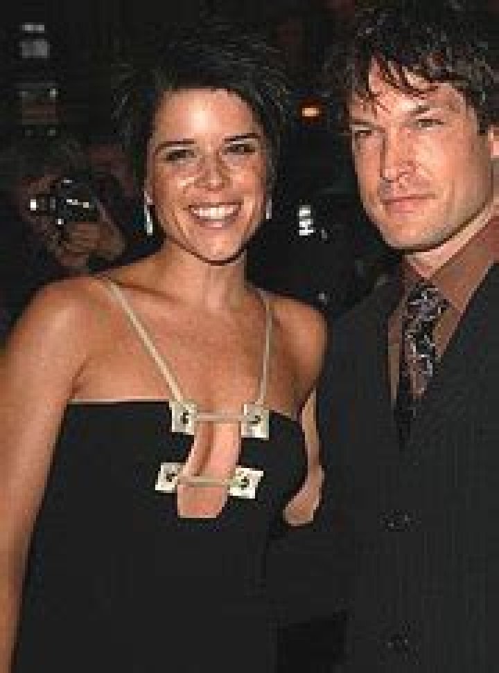 Neve weds her British love in private Malibu ceremony