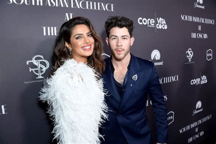 Nick Jonas – Bio, Age, Height, Net worth, Girlfriend – Priyanka Chopra, Is He Gay?
