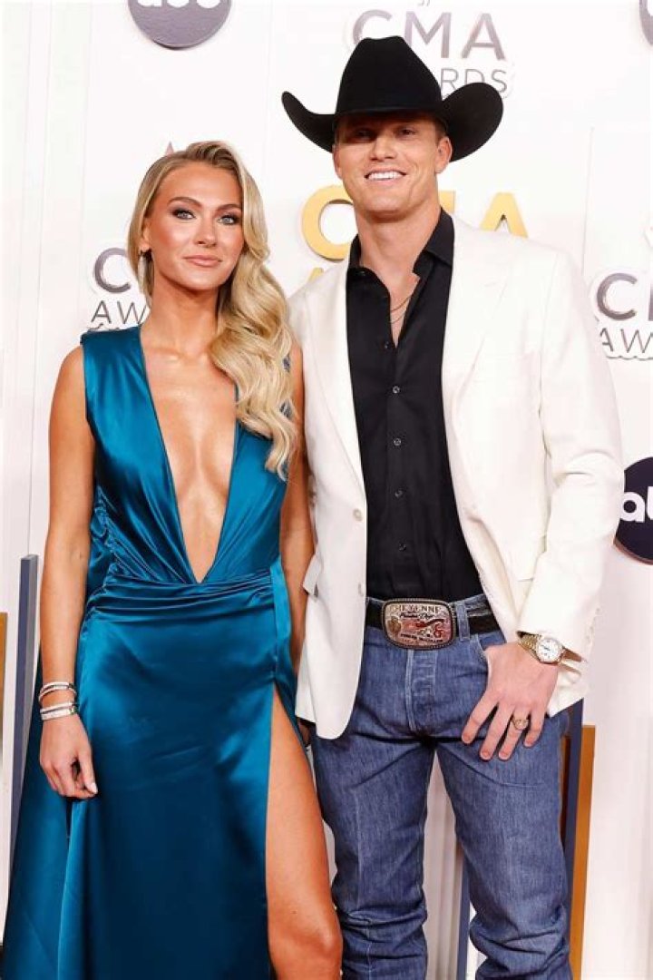 Pat Smear- Wiki, Age, Height, Wife, Net Worth, Ethnicity