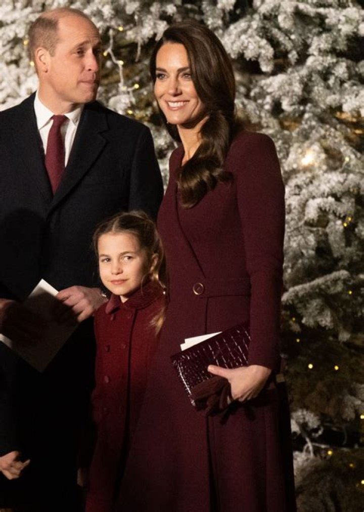 Princess Charlotte twins with mum Kate Middleton in matching festive knitwear