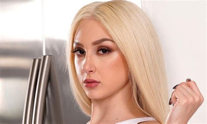 Skylar Astin Net Worth, Age, Height and More