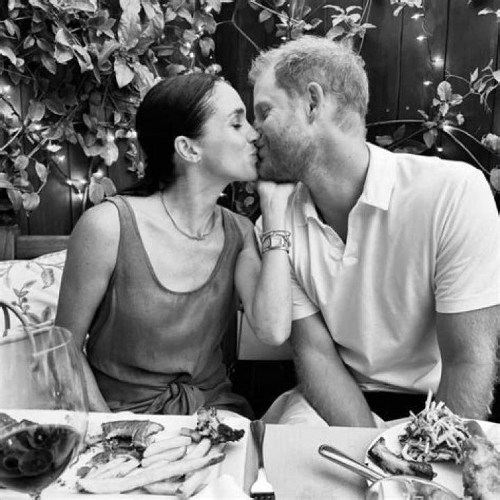 This £30 party season blazer is trending and Meghan Markle would approve