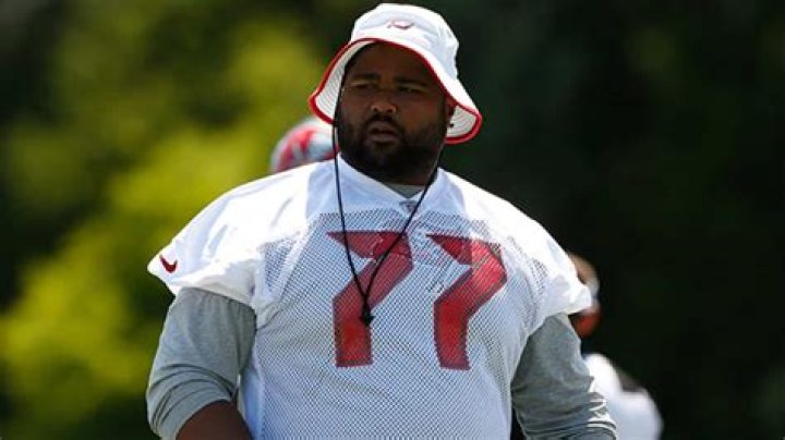 What is Carl Nicks’ Net Worth?