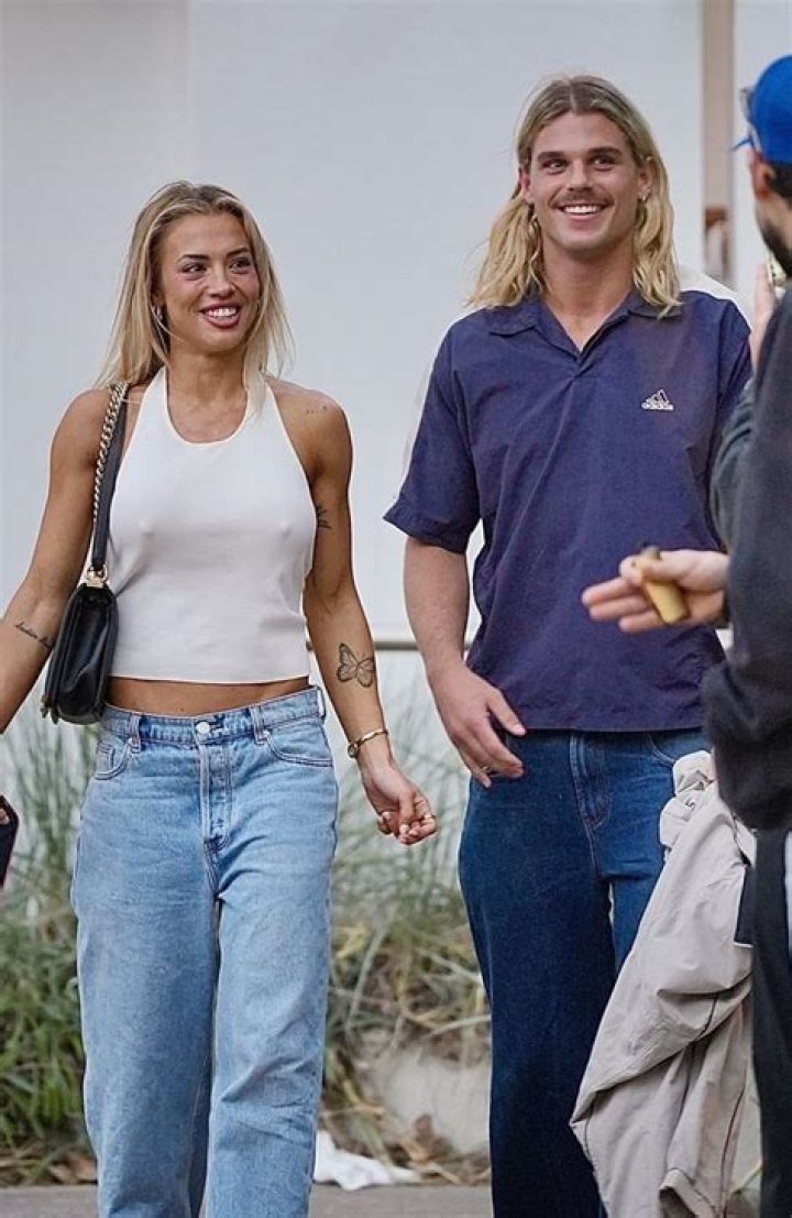 Who is Tammy Hembrow, how old is she, husband, net worth, parents